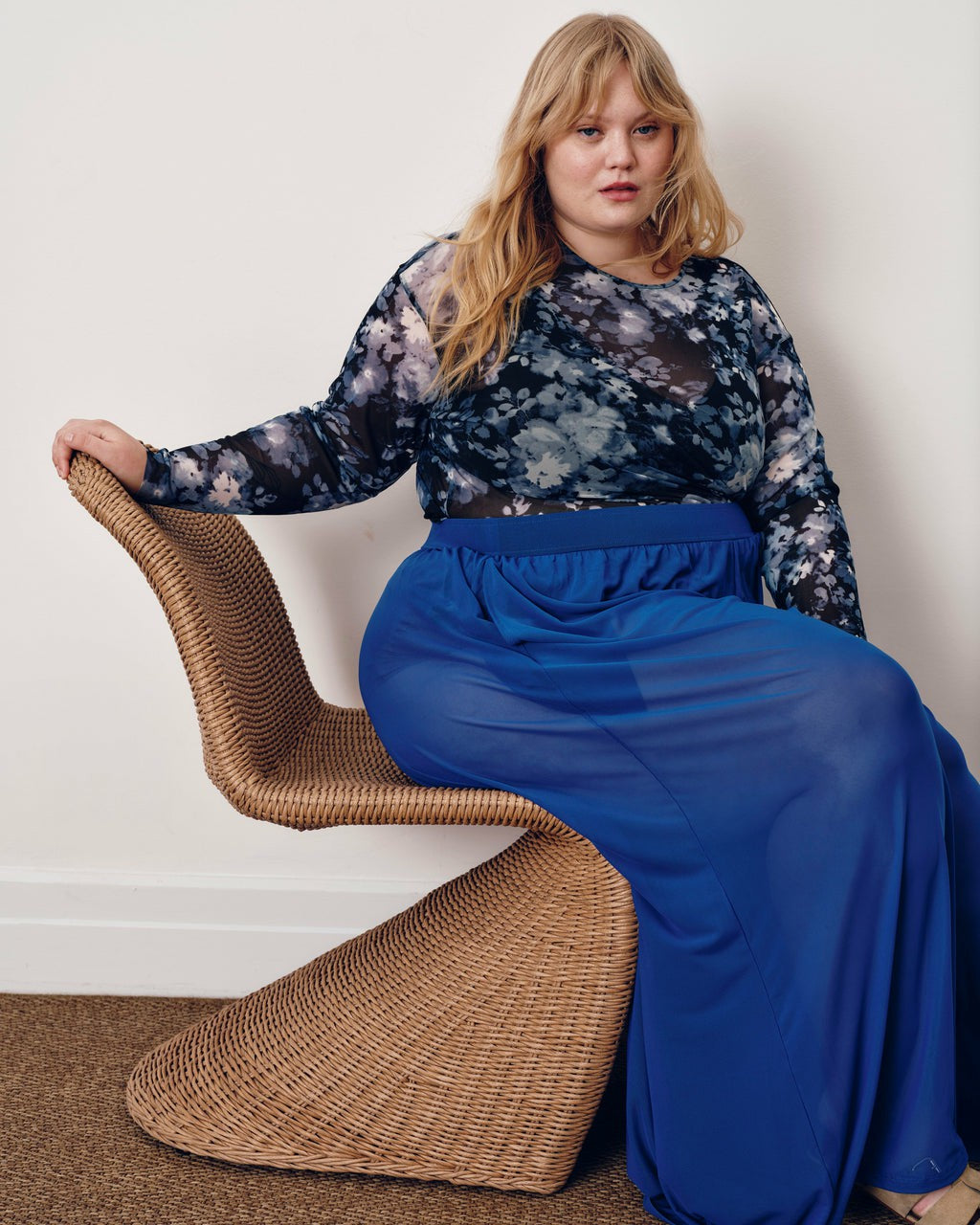 Thames Fog Top - Tumbling Bouquet Print | Universal Standard