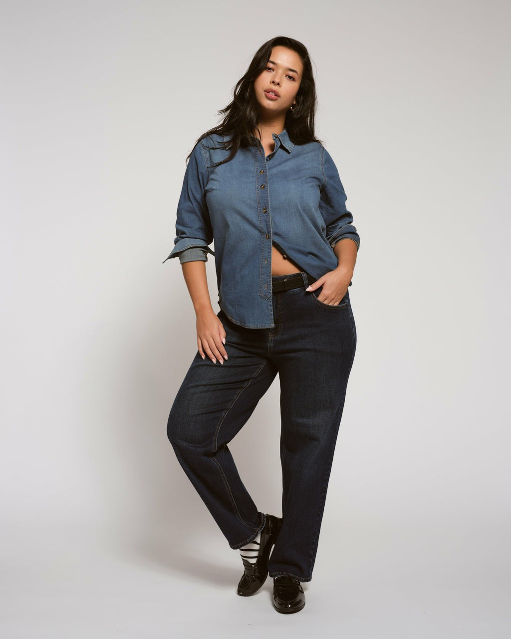 Minimalist Stretch Cotton Chambray Shirt - Vintage Indigo | Universal Standard