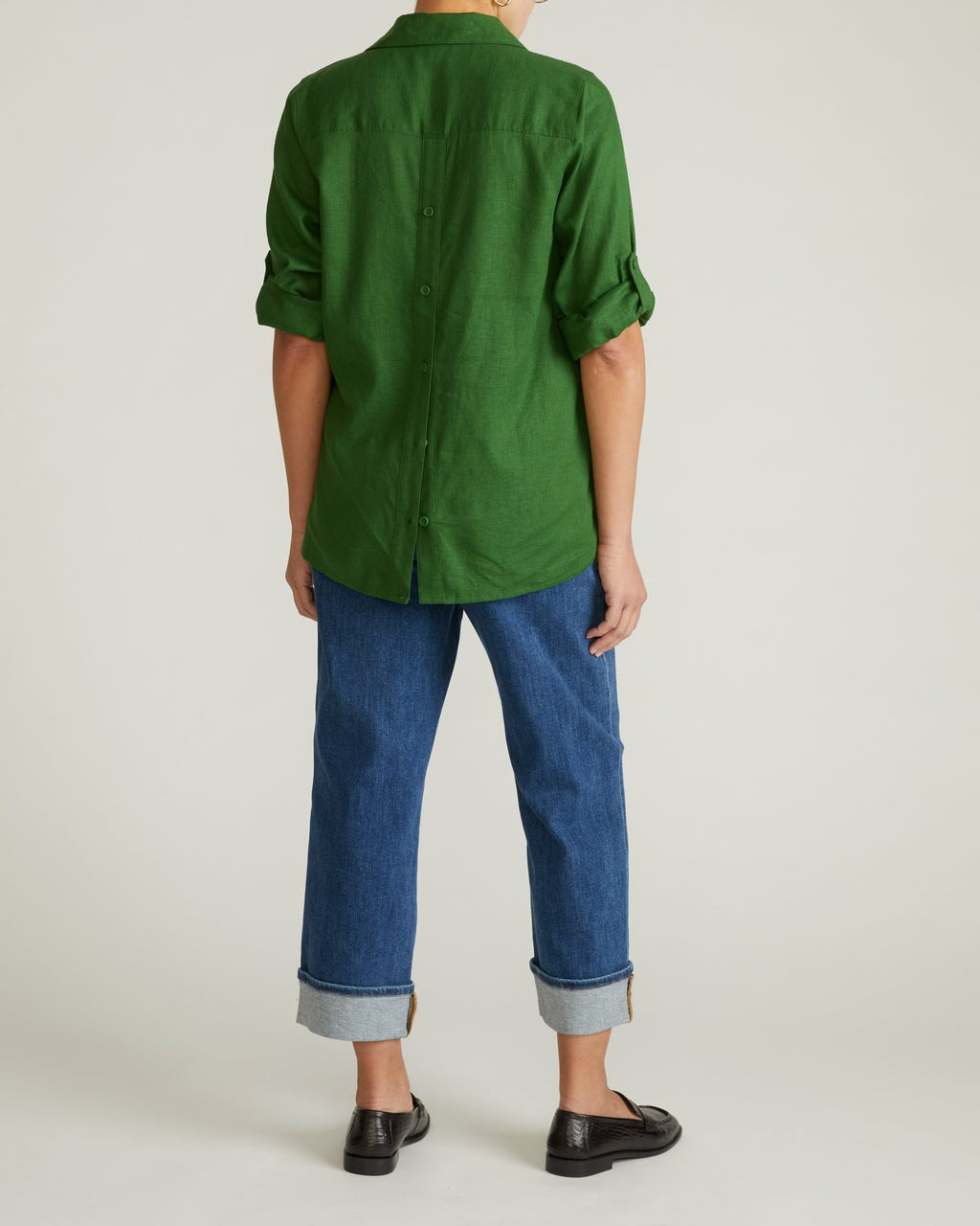 Button Back Linen Blend Polo Shirt - Green Park | Universal Standard