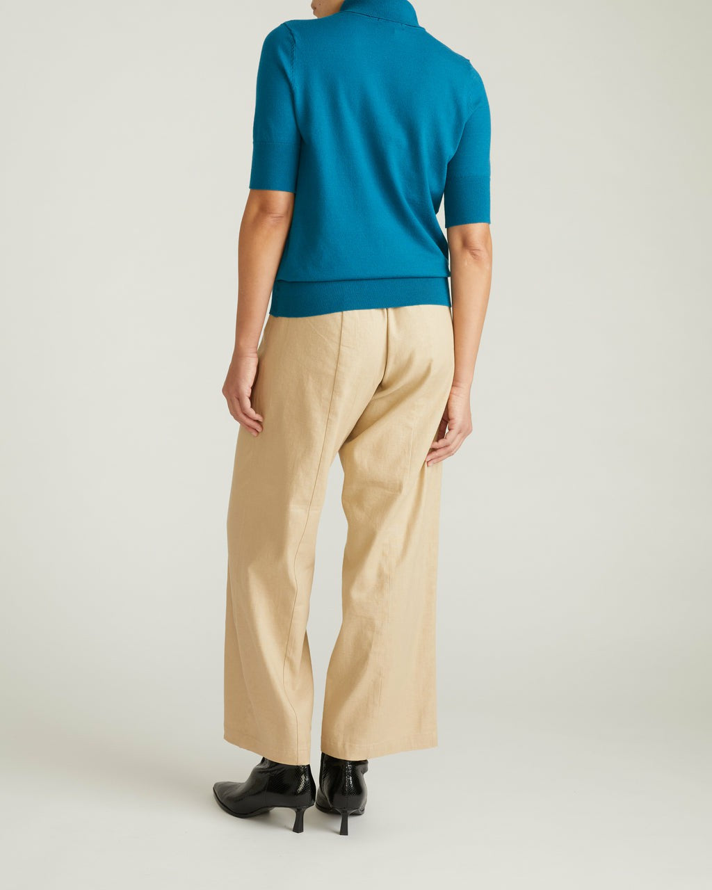 Savvy Fine Knit Turtleneck Sweater Top - Blue Beetle | Universal Standard