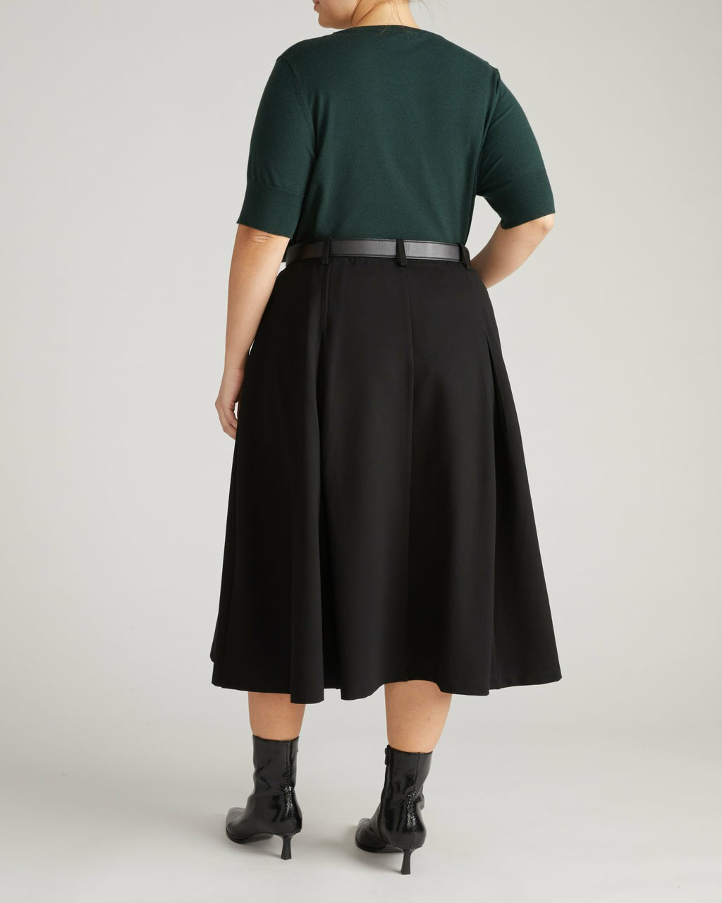 Aleya Pleated Ponte Skirt - Black | Universal Standard