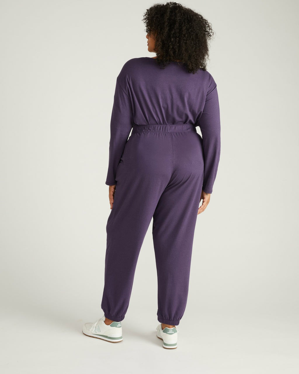 Wendy Lounge Jogger - Anthracite | Universal Standard