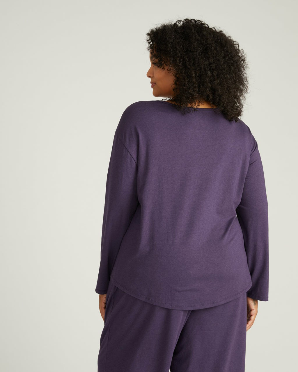 Pina Long Sleeve Lounge Tee - Anthracite | Universal Standard