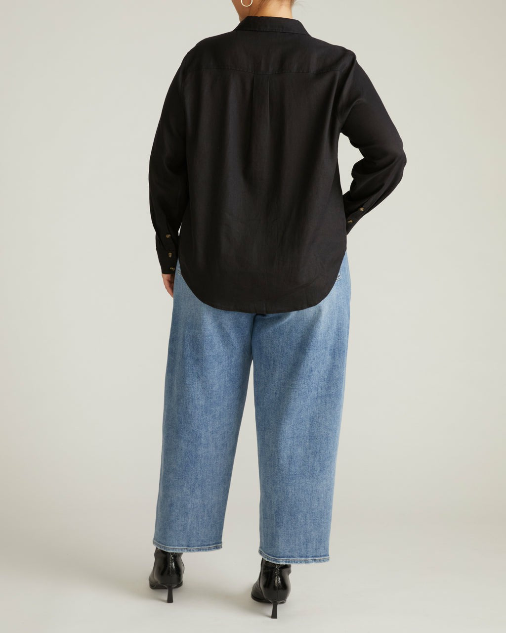Elbe Stretch Linen Blend Shirt - Black | Universal Standard
