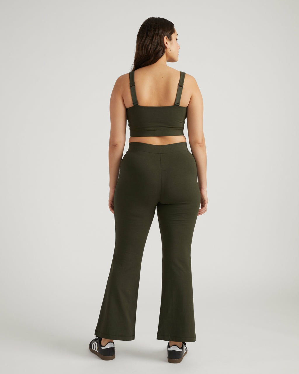 Roya Bootcut Legging - Nori | Universal Standard