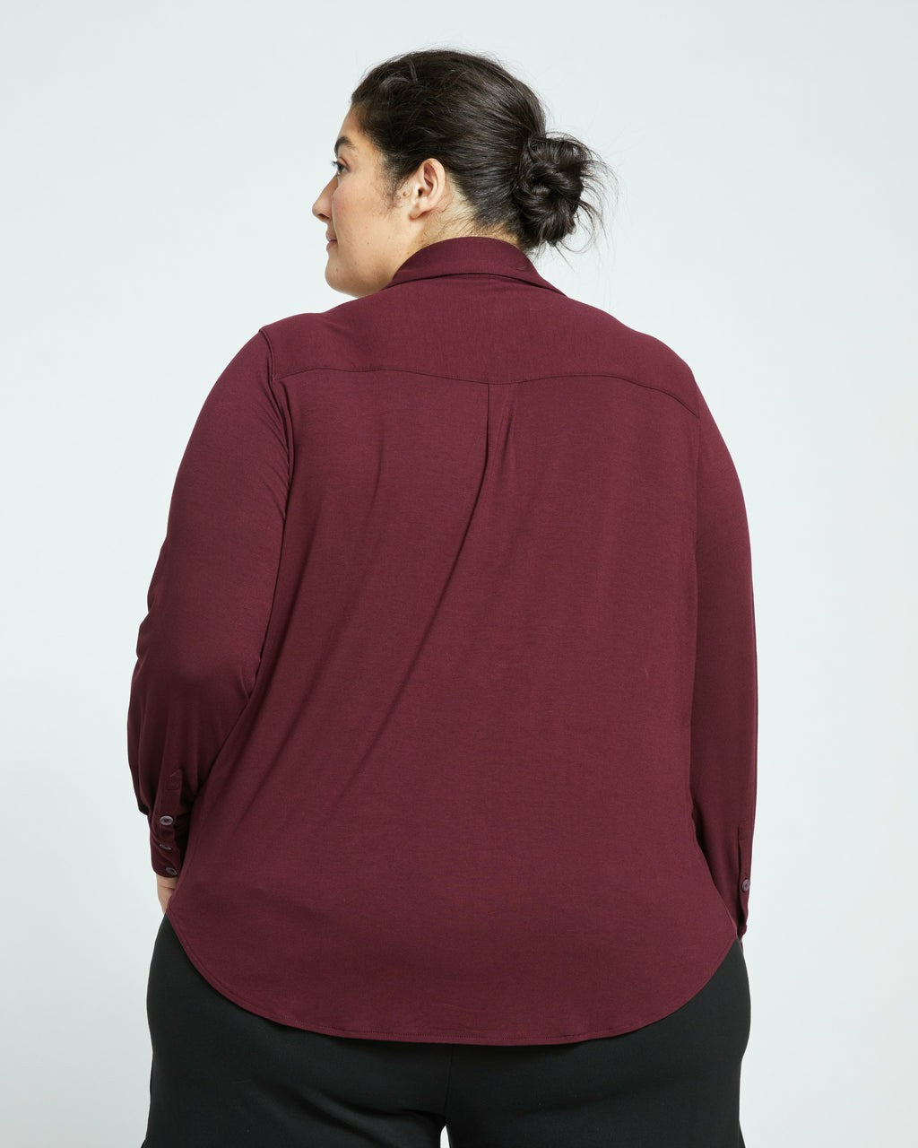Elbe Popover Liquid Jersey Shirt Classic Fit - Black Cherry | Universal Standard