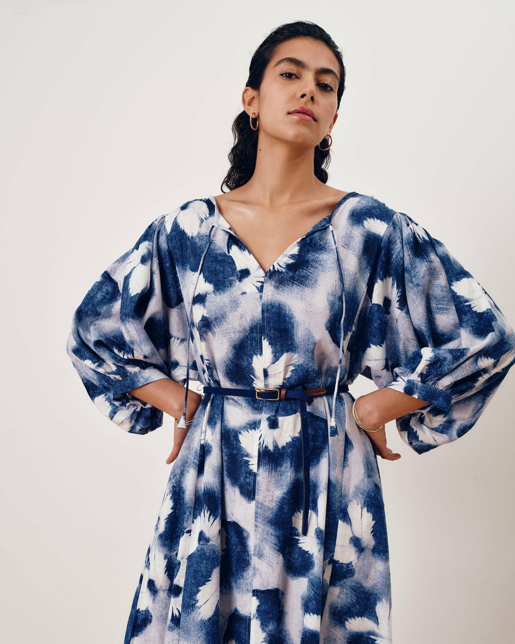 Amparo Linen Blend Dress - Blue Pressed Flower Print | Universal Standard