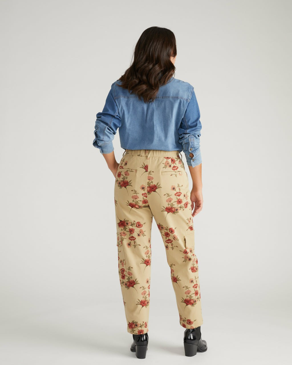 Karlee Stretch Cotton Twill Cargo Pants - Wild Flower Bouquet Print | Universal Standard
