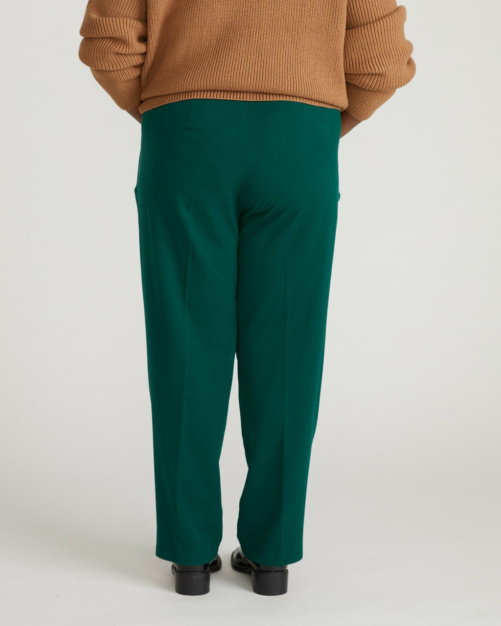 All Day Mercer Tapered Leg Pants - Botanic | Universal Standard