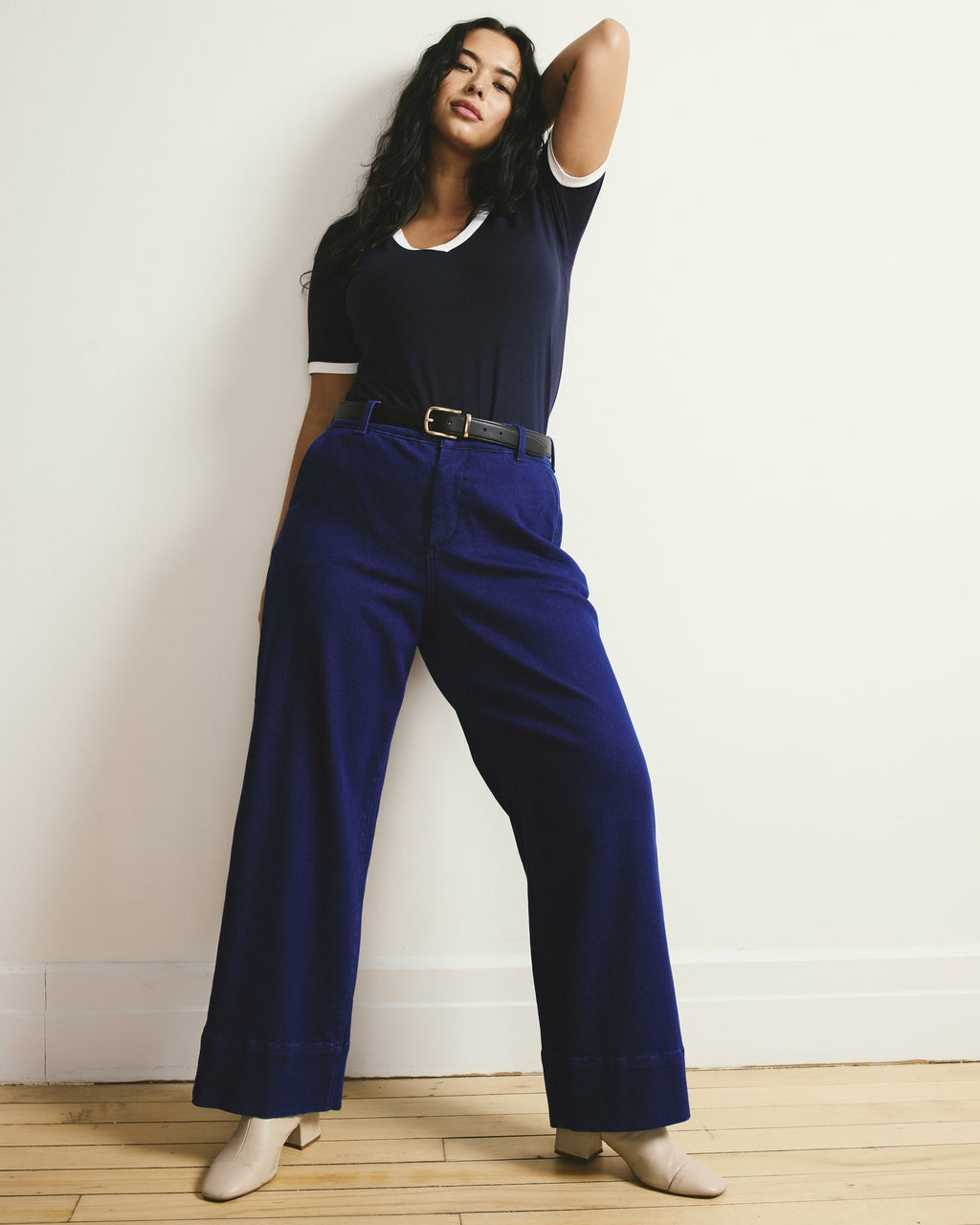 V Rex - Navy/White Trim | Universal Standard