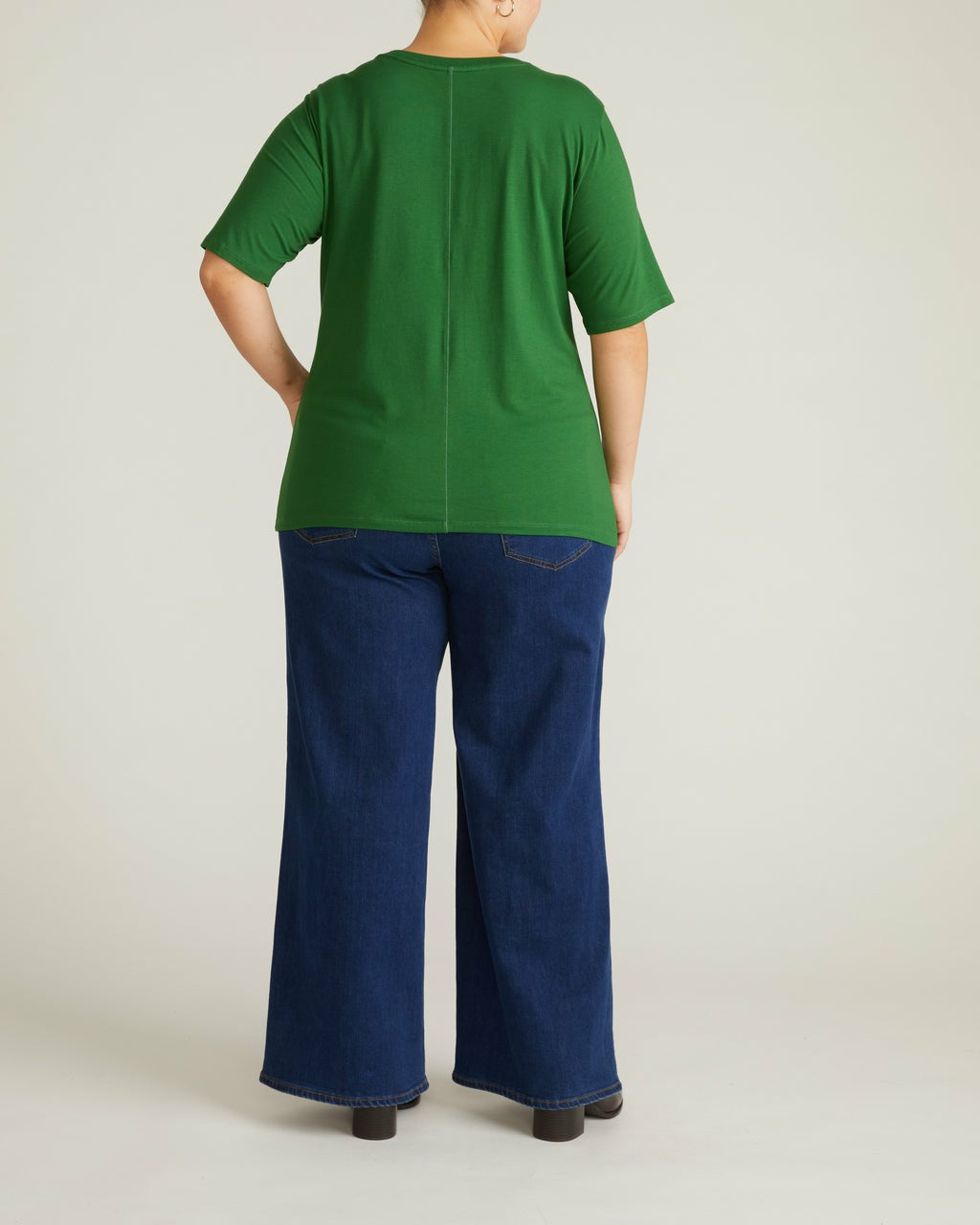Maia Stovepipe Sleeve Tee - Green Park | Universal Standard