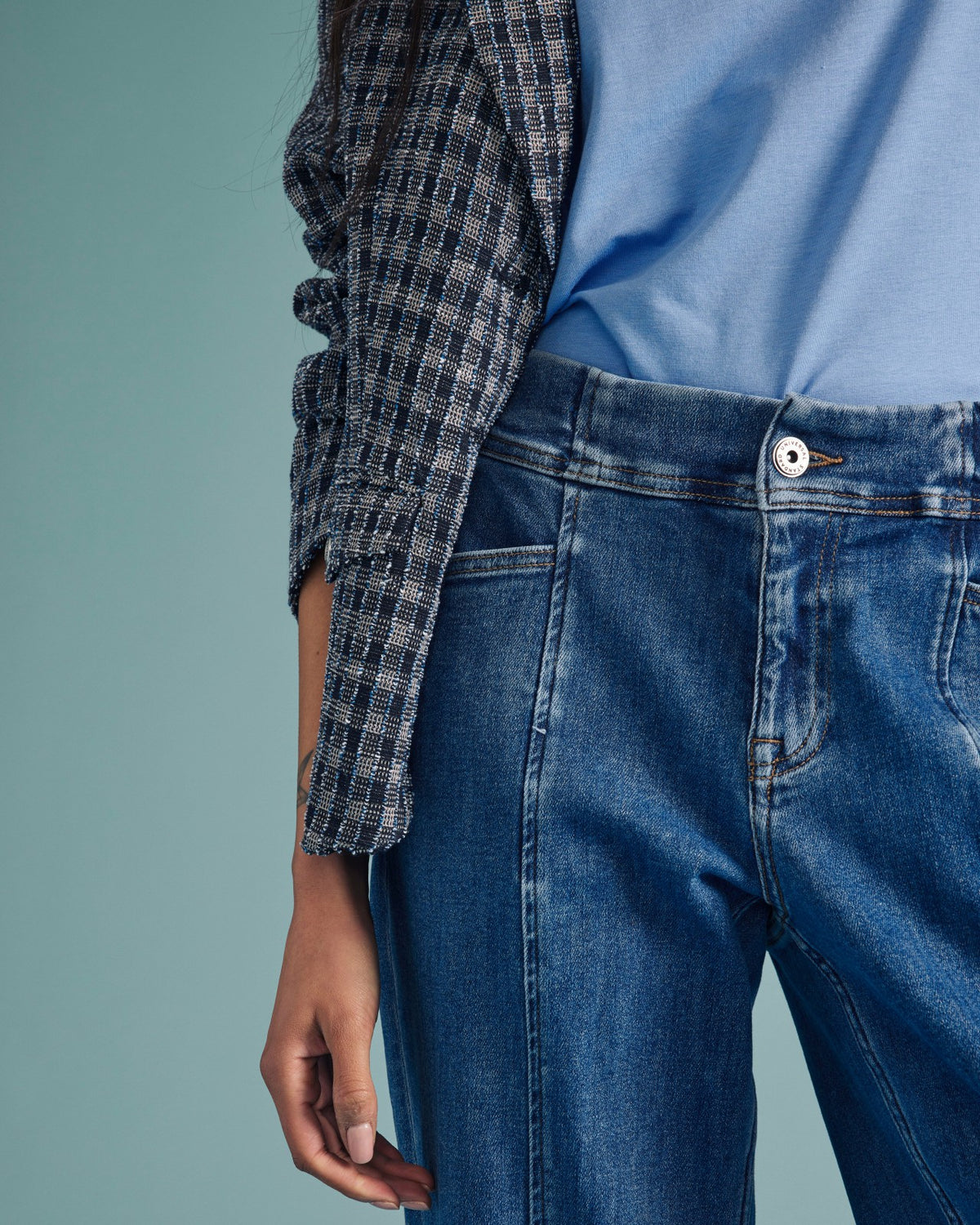 Keira Barrel Leg Jeans - Shallow Bay Blue | Universal Standard