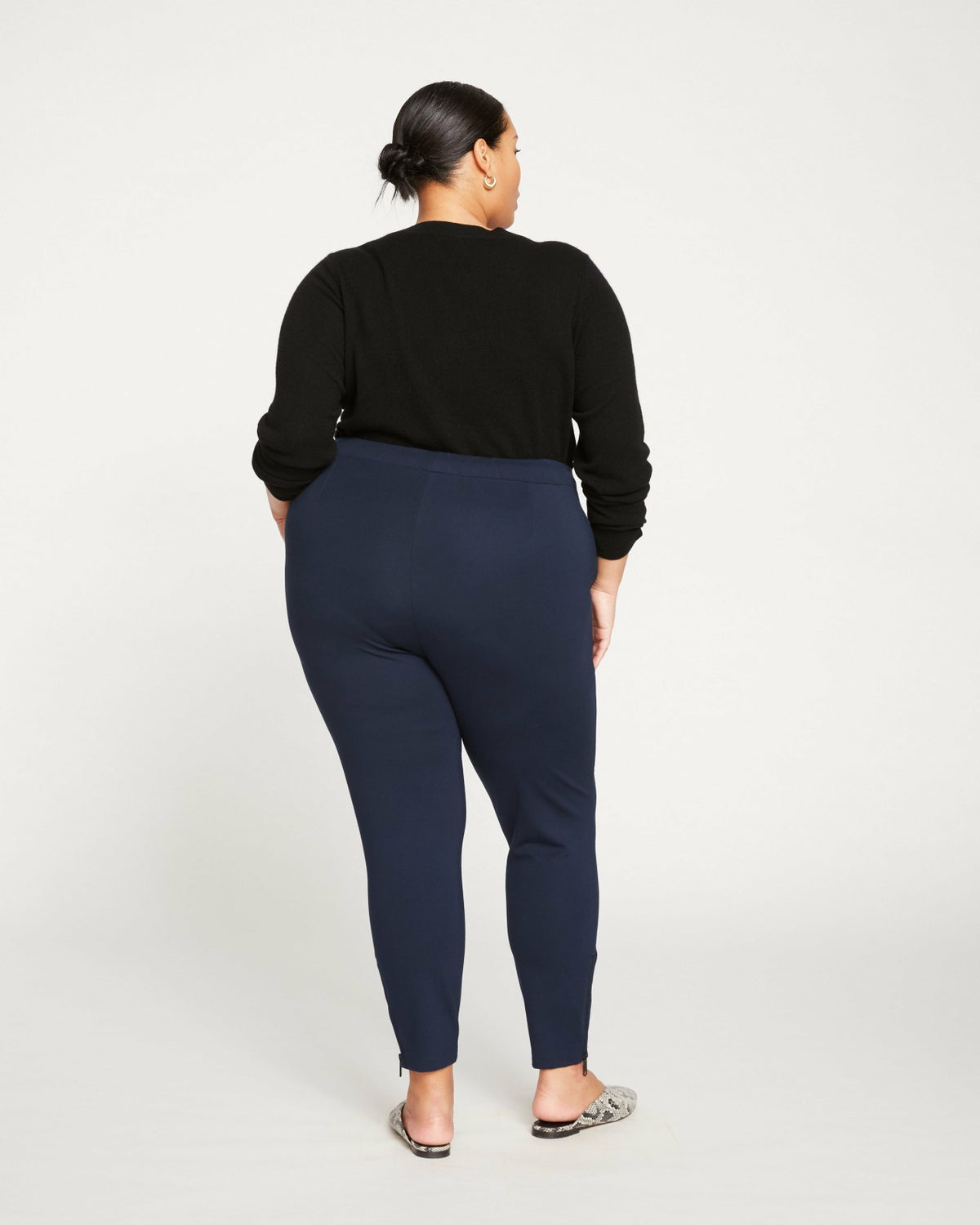 Moro Pocket Signature Ponte Pants - Navy | Universal Standard