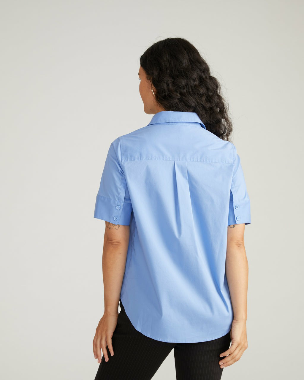 Elbe Stretch Poplin Short Sleeve Shirt - Soft Blue | Universal Standard