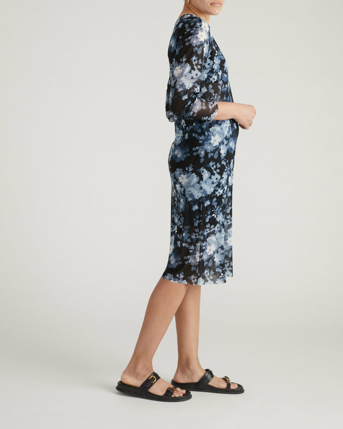 Thames Fog Dress - Tumbling Bouquet Print | Universal Standard