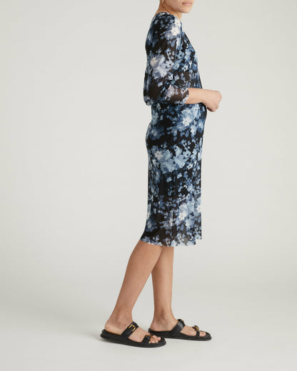 Thames Fog Dress - Tumbling Bouquet Print | Universal Standard