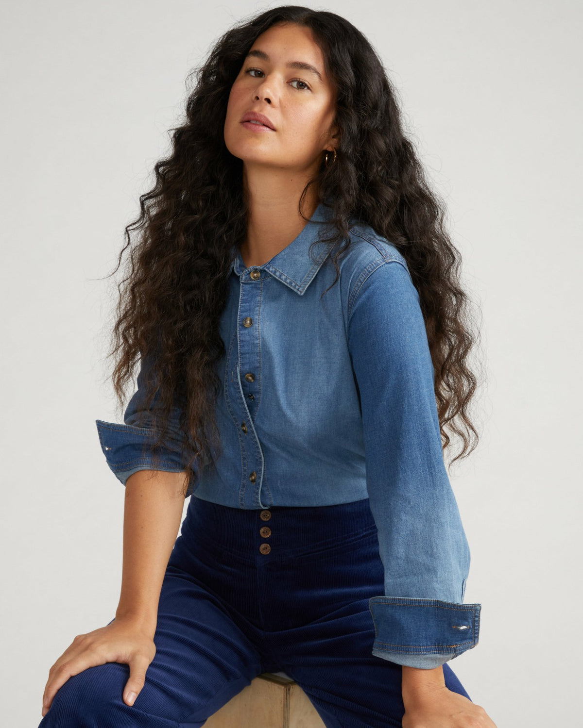 Minimalist Stretch Cotton Chambray Shirt - Vintage Indigo | Universal Standard