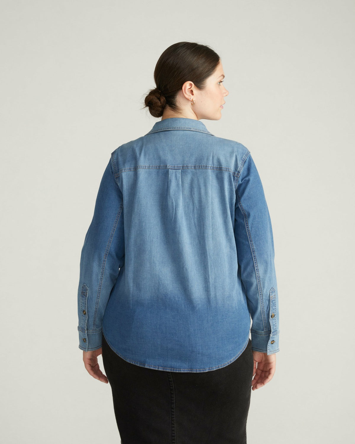 Minimalist Stretch Cotton Chambray Shirt - Vintage Indigo | Universal Standard