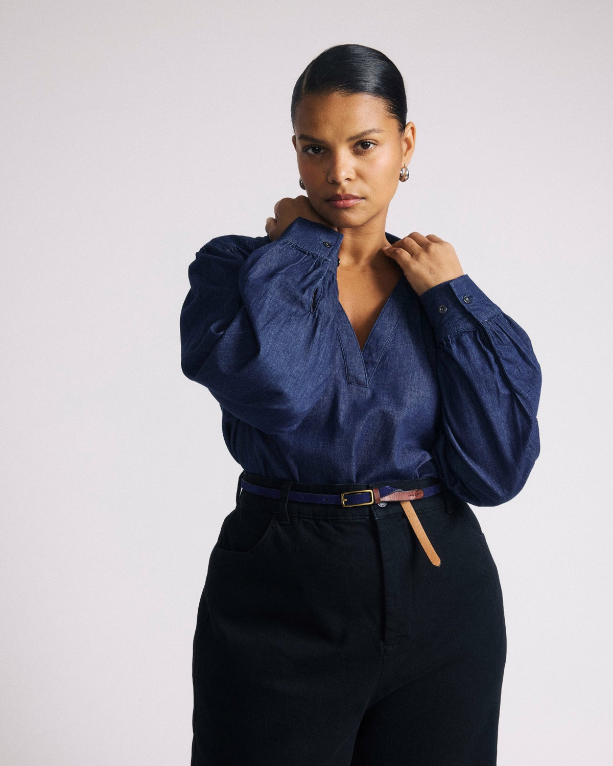 Maisie Cotton Chambray Blouse - Dark Indigo | Universal Standard