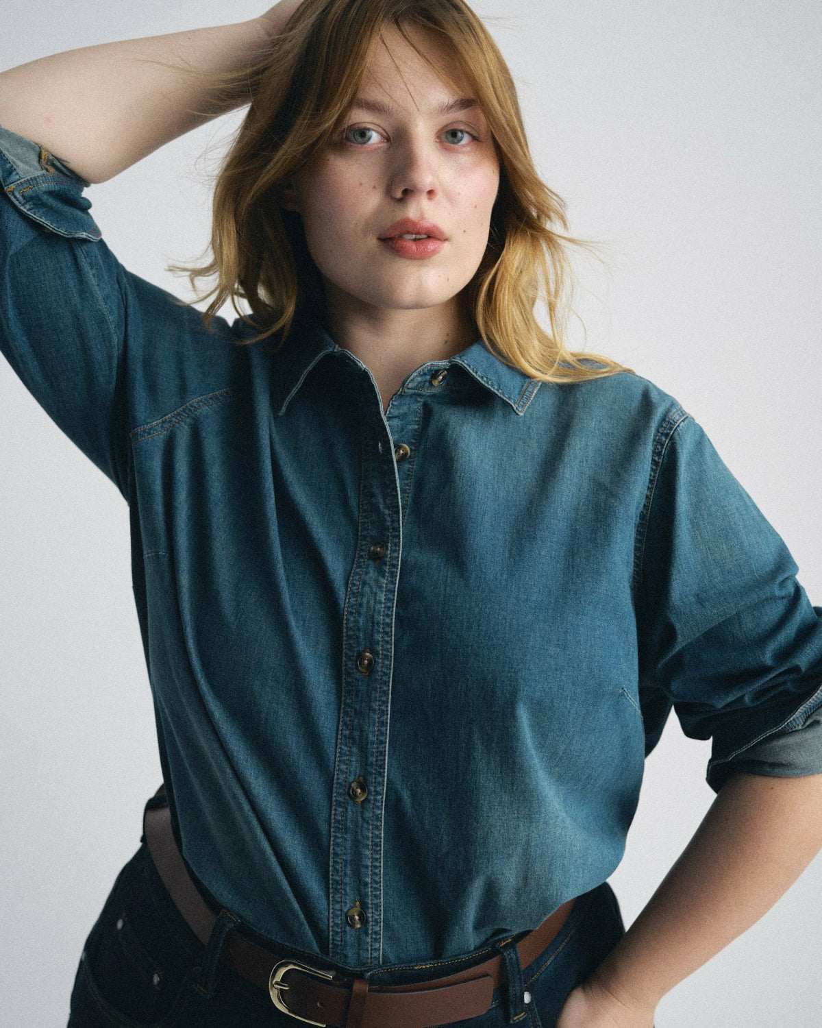 Minimalist Stretch Cotton Chambray Shirt - Union City Blue | Universal Standard