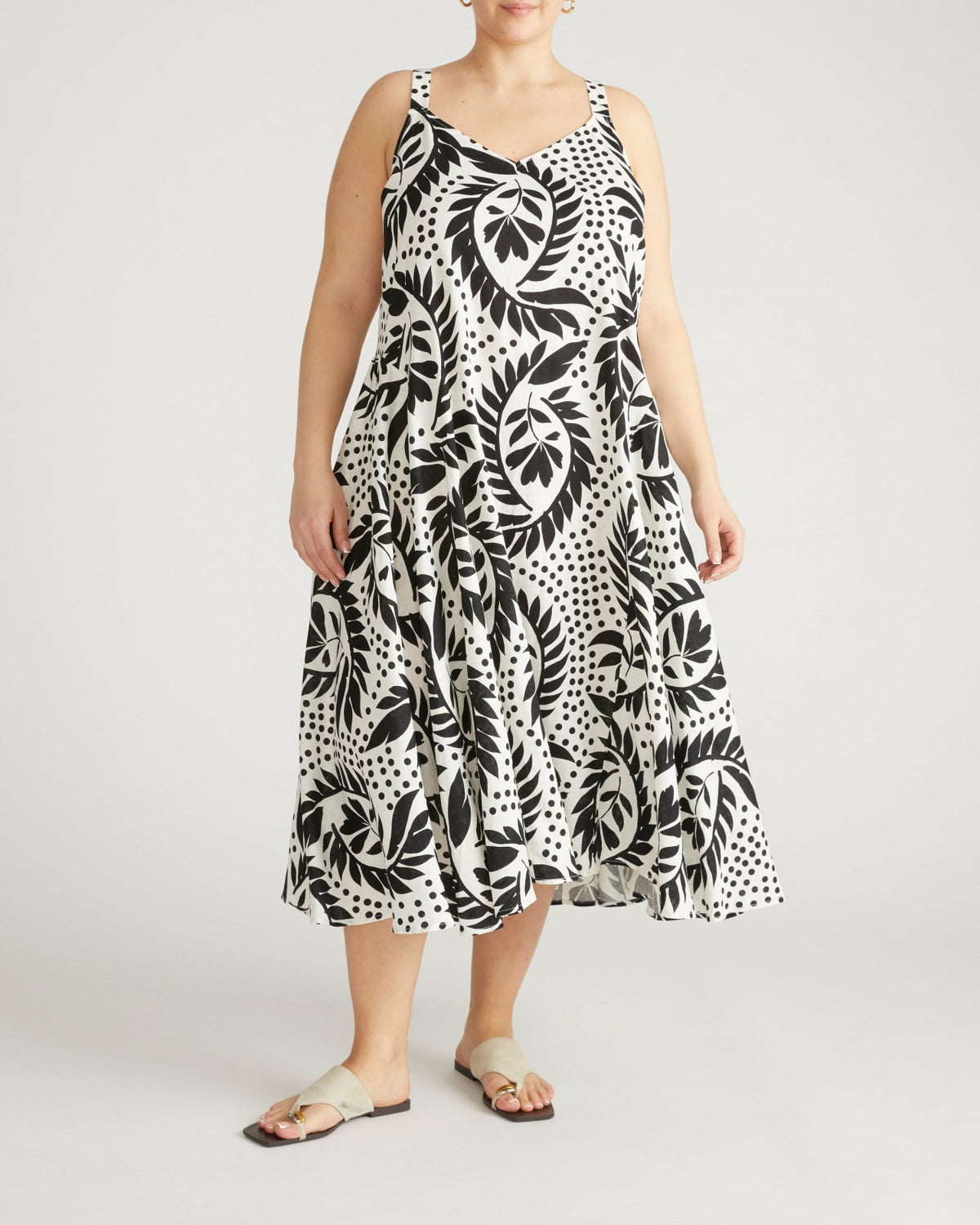 Sunshower Flowy Linen Blend Dress - Vine Print | Universal Standard