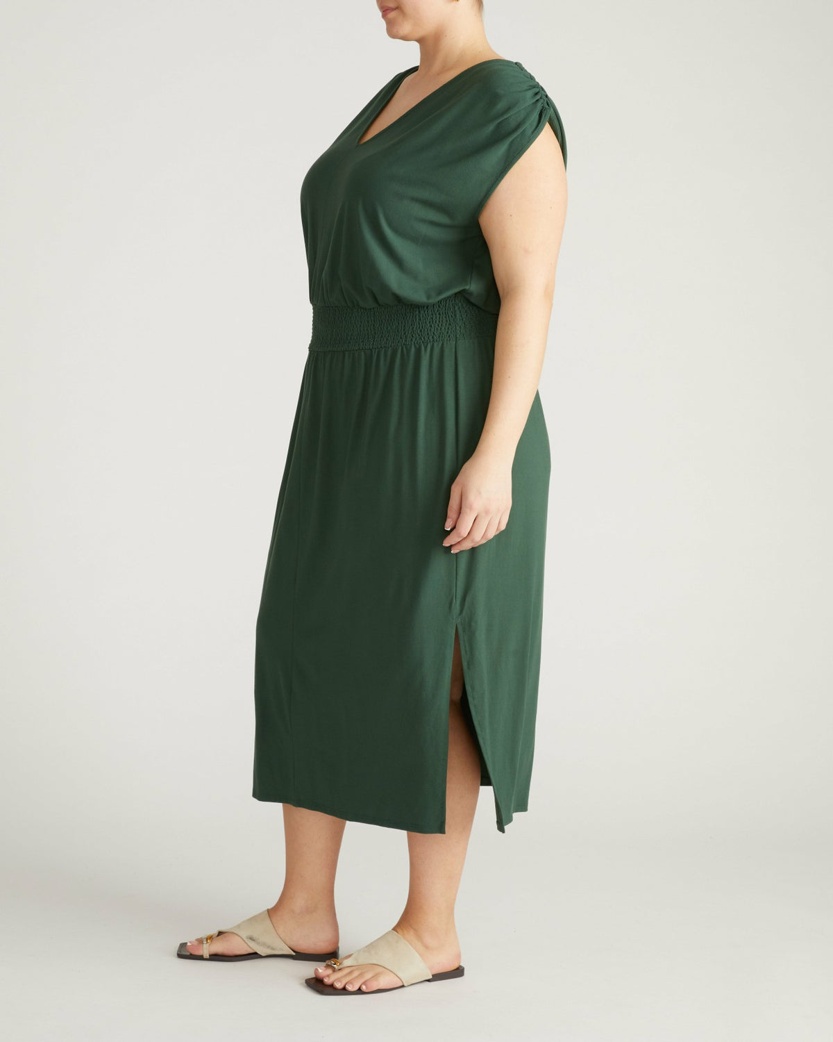 Tish Divine Jersey Kaftan - Conifer | Universal Standard