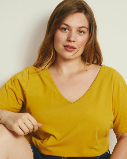 Double V Tee - Goldenrod | Universal Standard