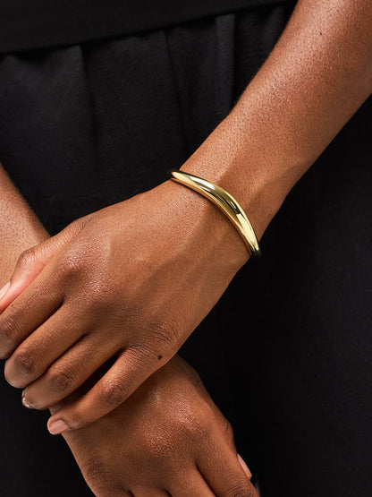Ana Luisa Gold Bangle Bracelet - Talia | Universal Standard