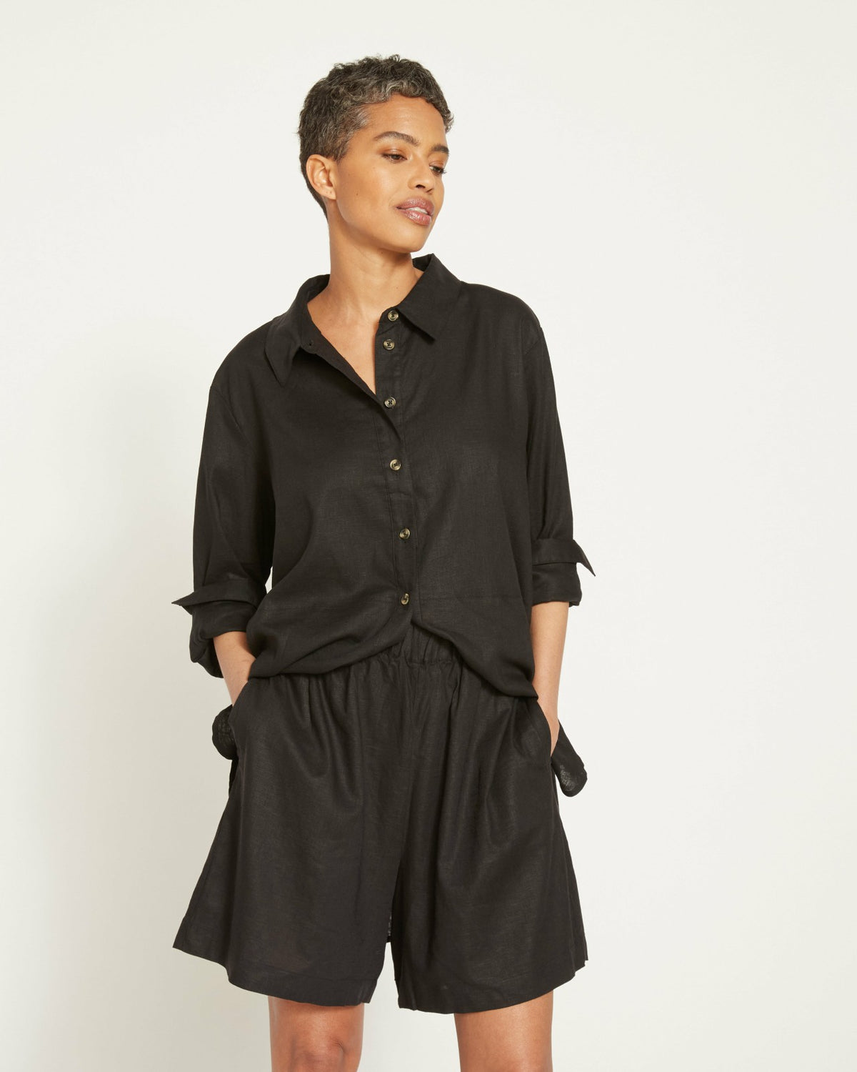 Dawn Linen Blend Hi Low Tunic - Black | Universal Standard