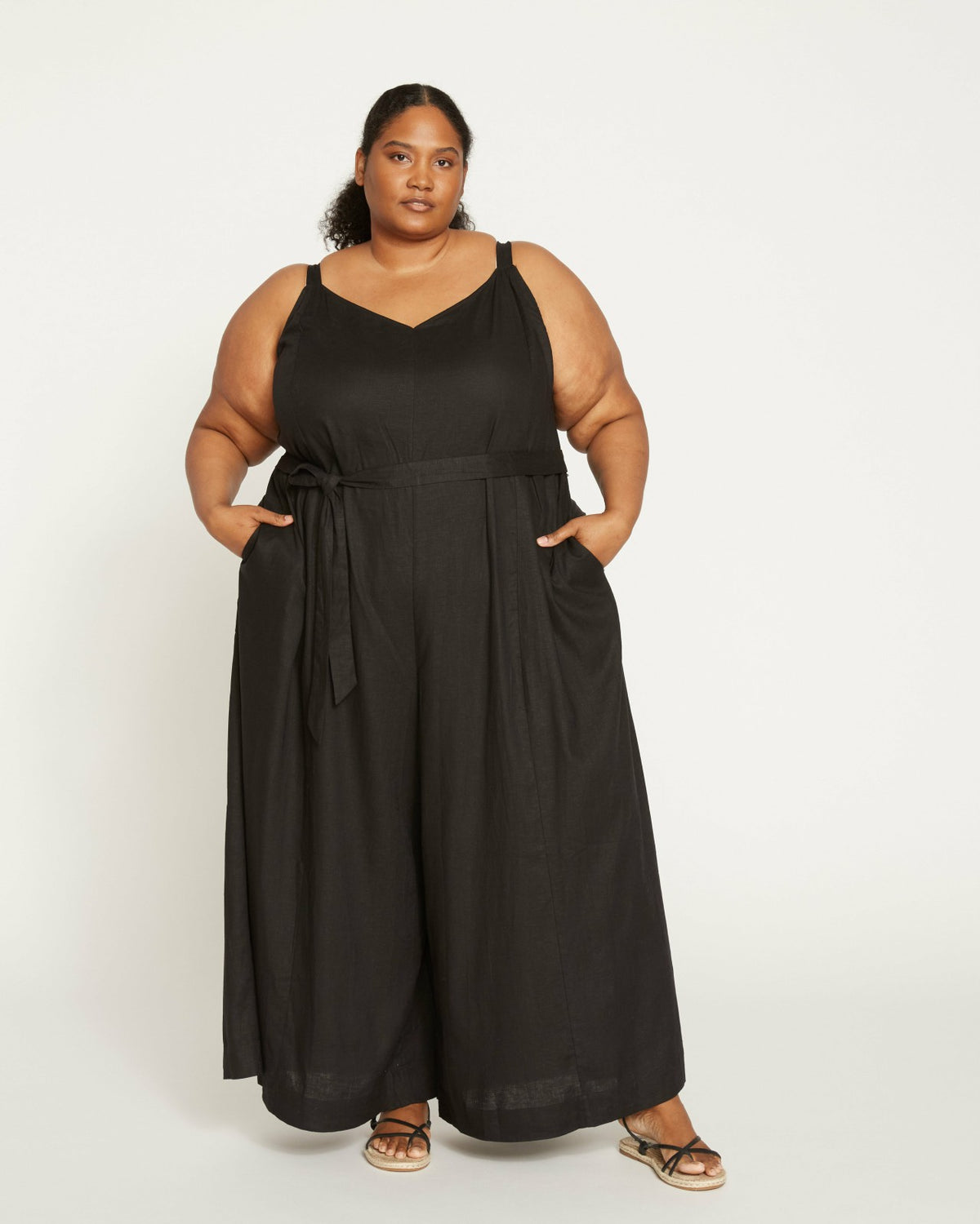 Promenade Linen Blend Jumpsuit - Black | Universal Standard