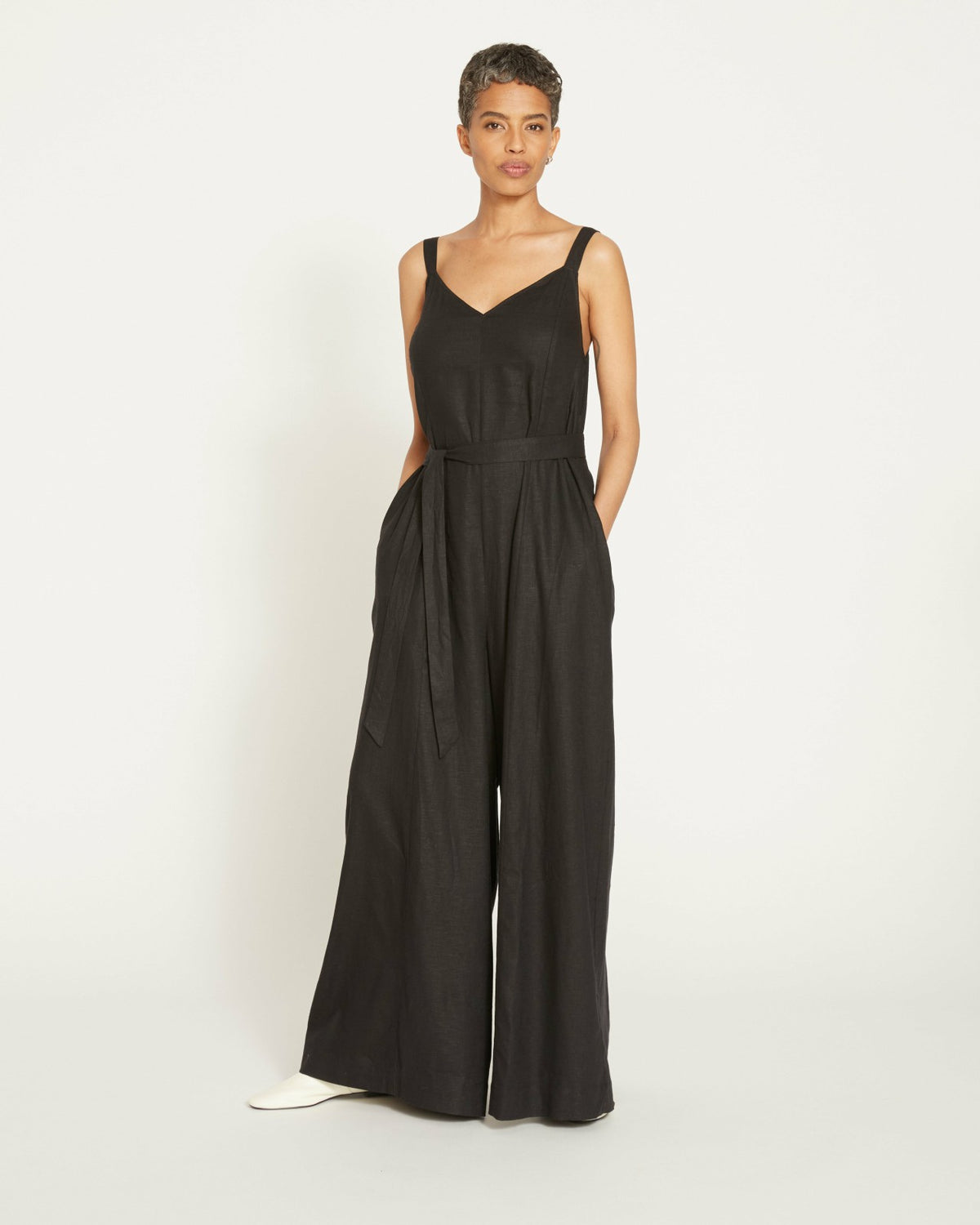Promenade Linen Blend Jumpsuit - Black | Universal Standard