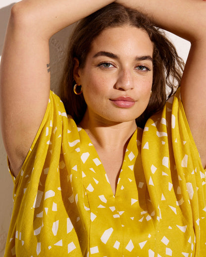 Cabana Linen Blend Kaftan - Yellow Confetti Print | Universal Standard