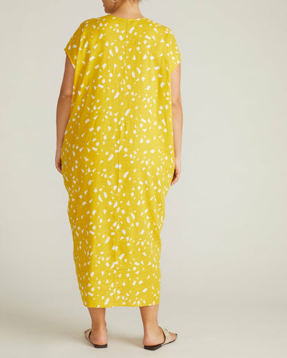 Cabana Linen Blend Kaftan - Yellow Confetti Print | Universal Standard