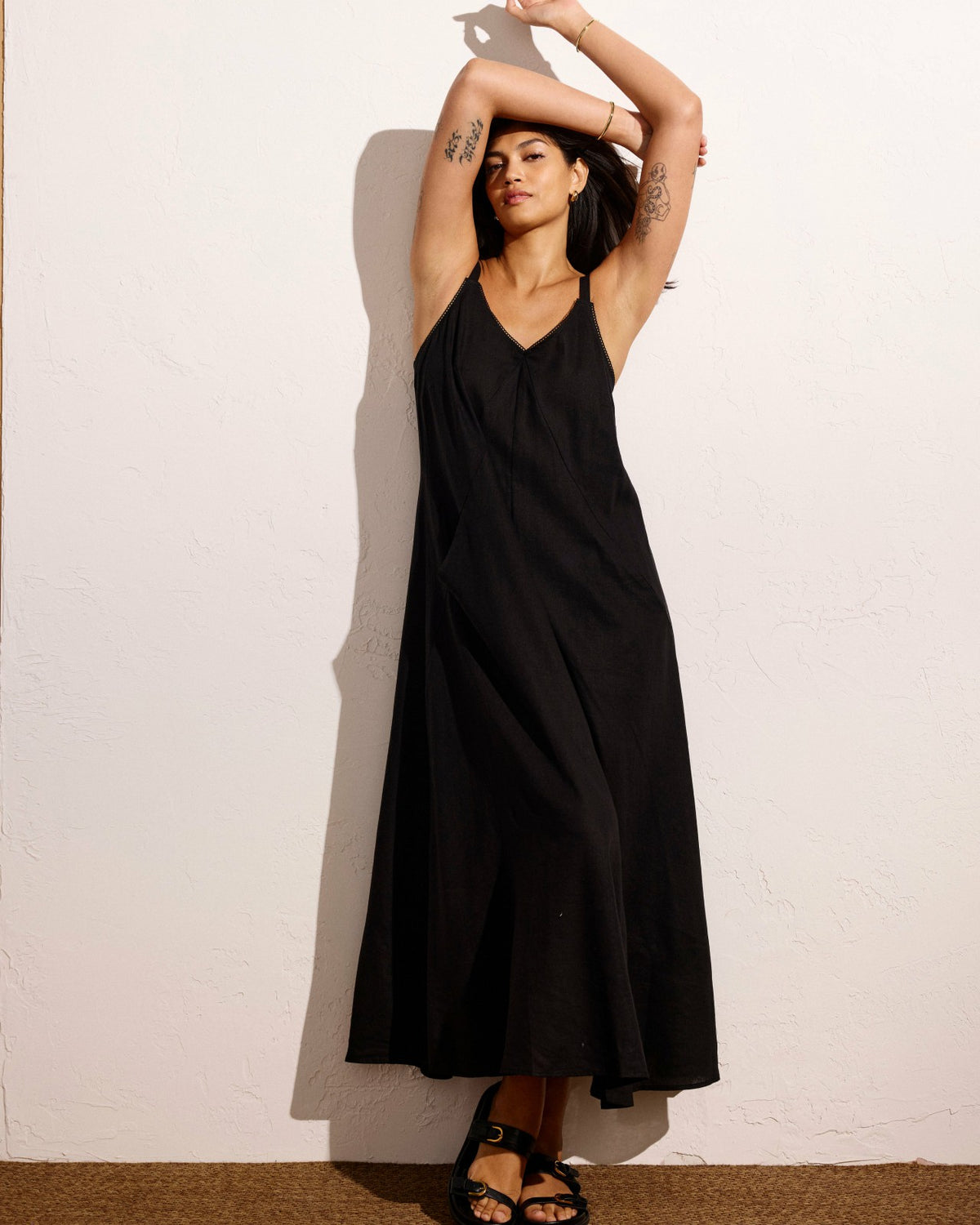 Kite Linen Blend Dress - Black | Universal Standard