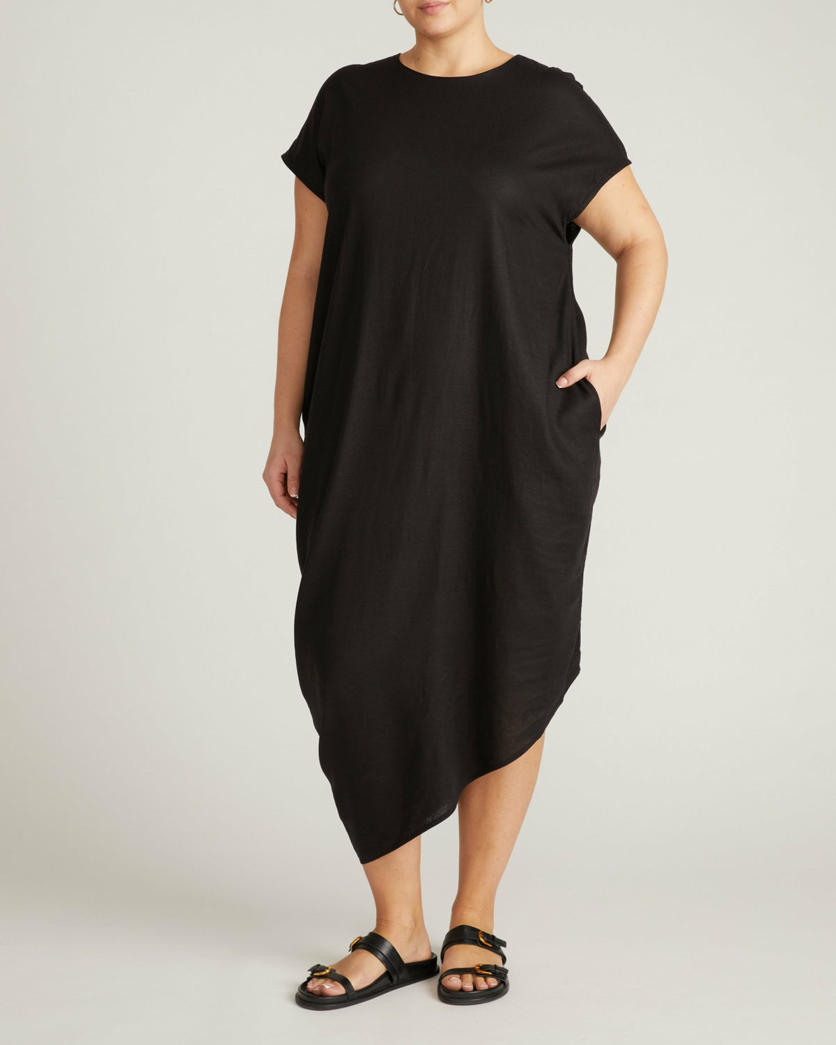 Iconic Stretch Linen Blend Geneva Dress - Black | Universal Standard