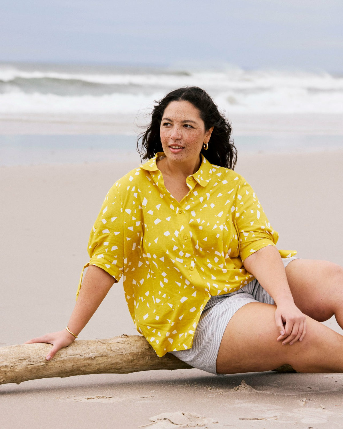 Luisa Short Sleeve Linen Blend Shirt - Yellow Confetti Print | Universal Standard