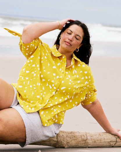 Luisa Short Sleeve Linen Blend Shirt - Yellow Confetti Print | Universal Standard