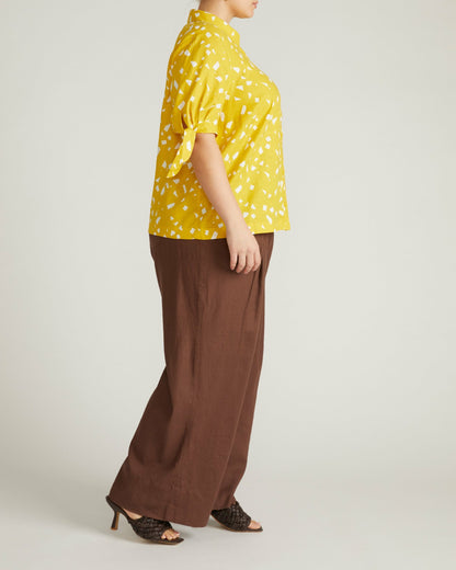 Luisa Short Sleeve Linen Blend Shirt - Yellow Confetti Print | Universal Standard