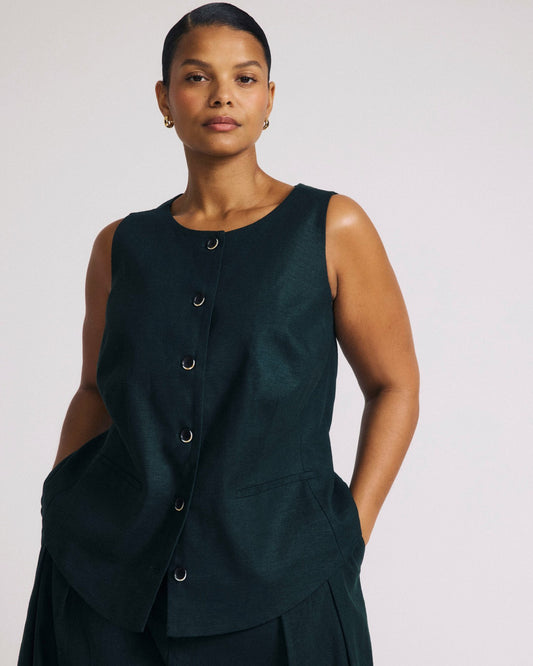 Tamsin Stretch Linen Blend Vest - Forest Green | Universal Standard