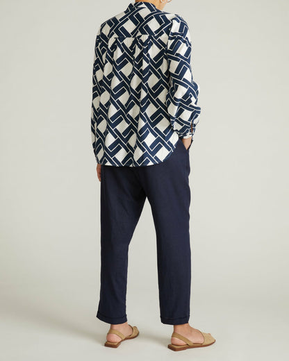 Avalon Linen Blend Blouse - Geometrica Print | Universal Standard