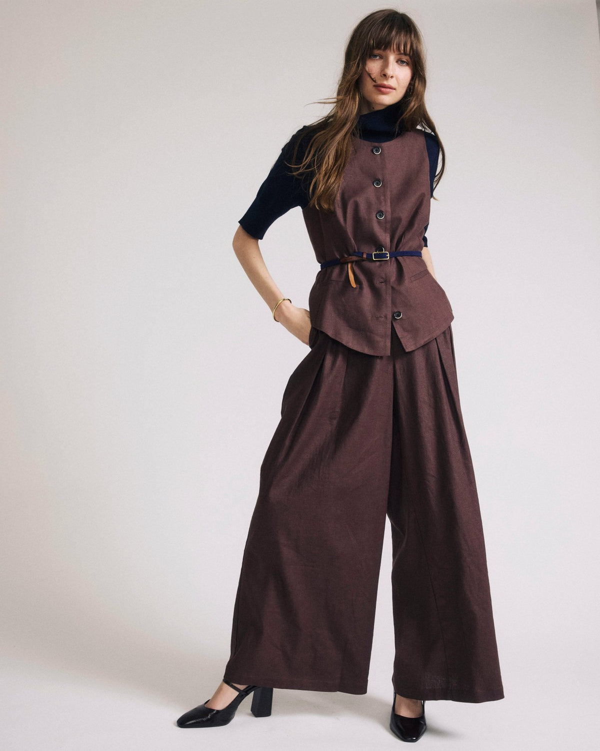 Tamsin Stretch Linen Blend Vest - Sophisticated Brown | Universal Standard