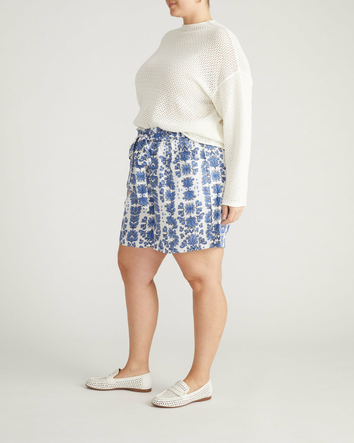 Harbor Stretch Linen Blend Paperbag Shorts - Rococo Beach Print | Universal Standard