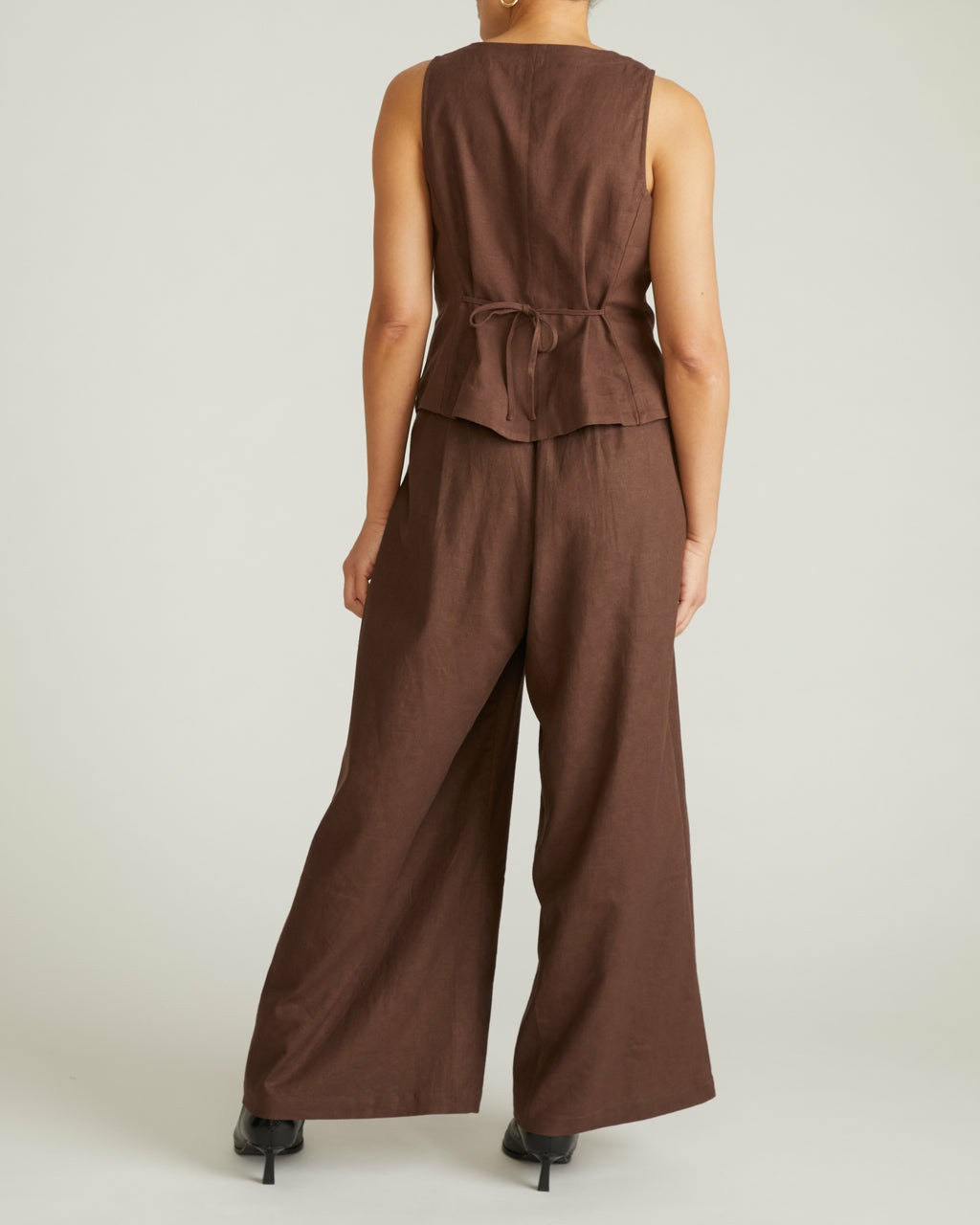 Palais Stretch Linen Blend Wide Leg Pant - Sophisticated Brown | Universal Standard