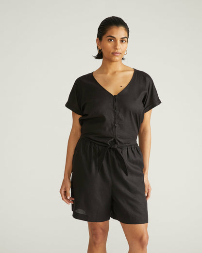 Juniper Linen Blend Easy Pull-On Shorts - Black | Universal Standard