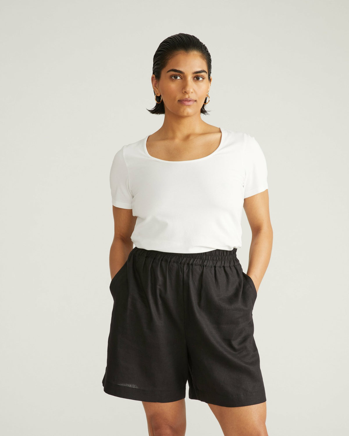 Juniper Linen Blend Easy Pull-On Shorts - Black | Universal Standard