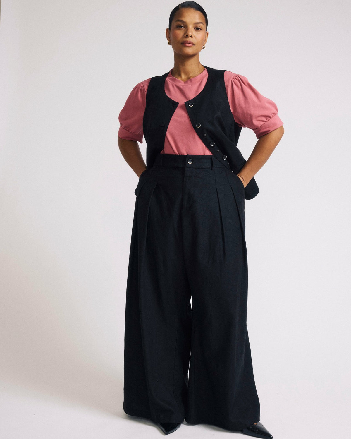 Palais Stretch Linen Blend Wide Leg Pant - Black | Universal Standard