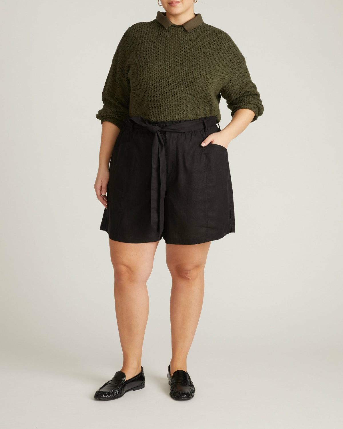 Harbor Stretch Linen Blend Paperbag Shorts - Black | Universal Standard