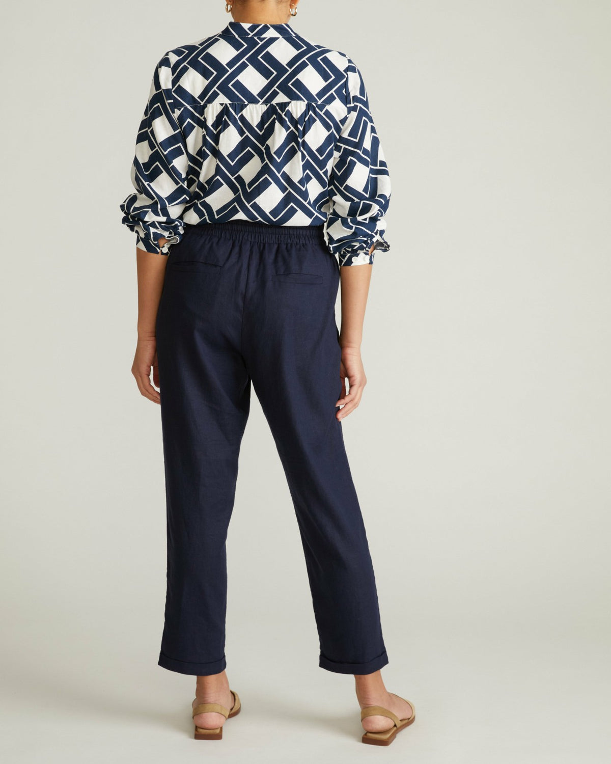 Sayville Linen Blend Drawstring Pant - Navy | Universal Standard