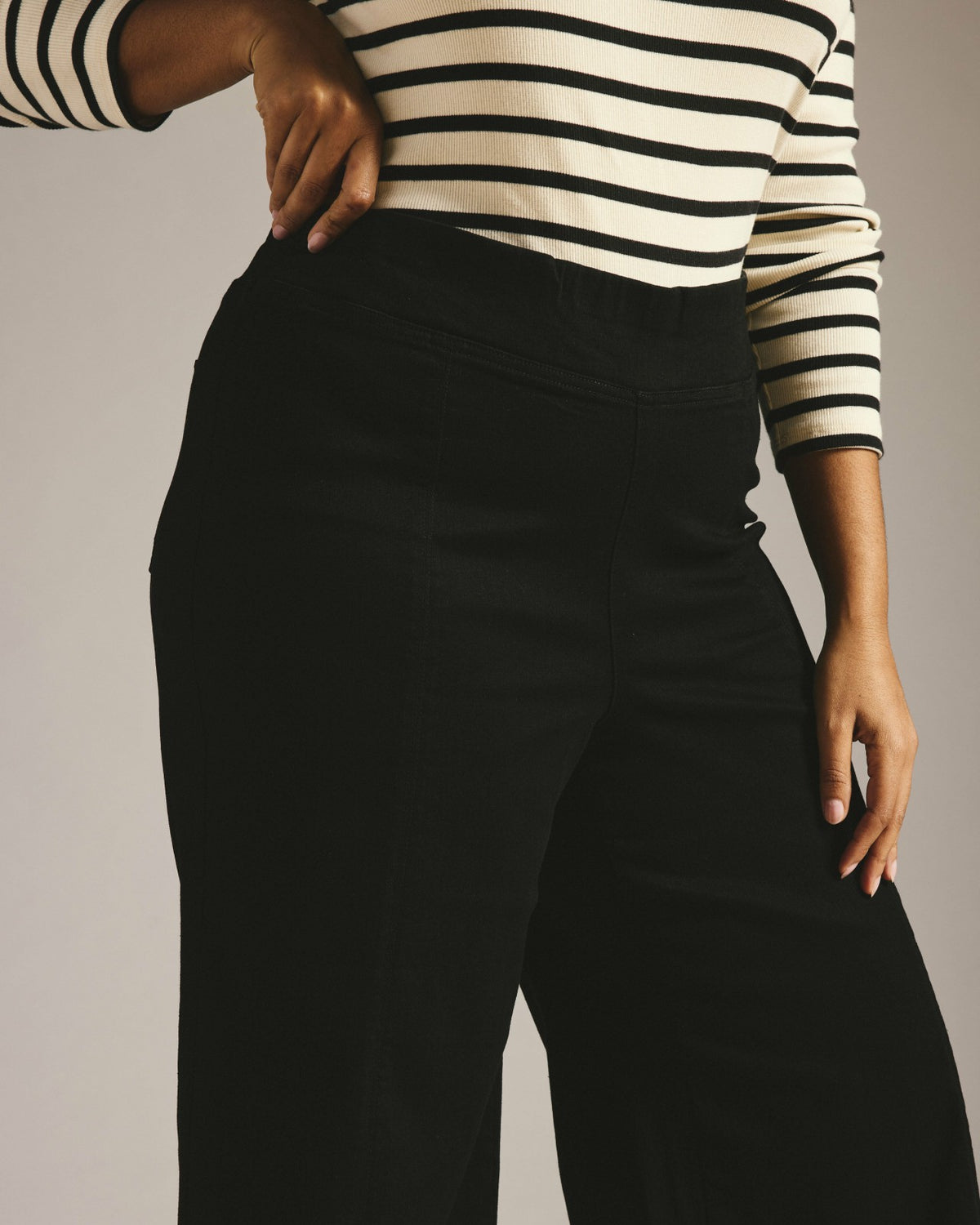 Olivia Pintuck Wide Leg Jeans - Jet Black | Universal Standard