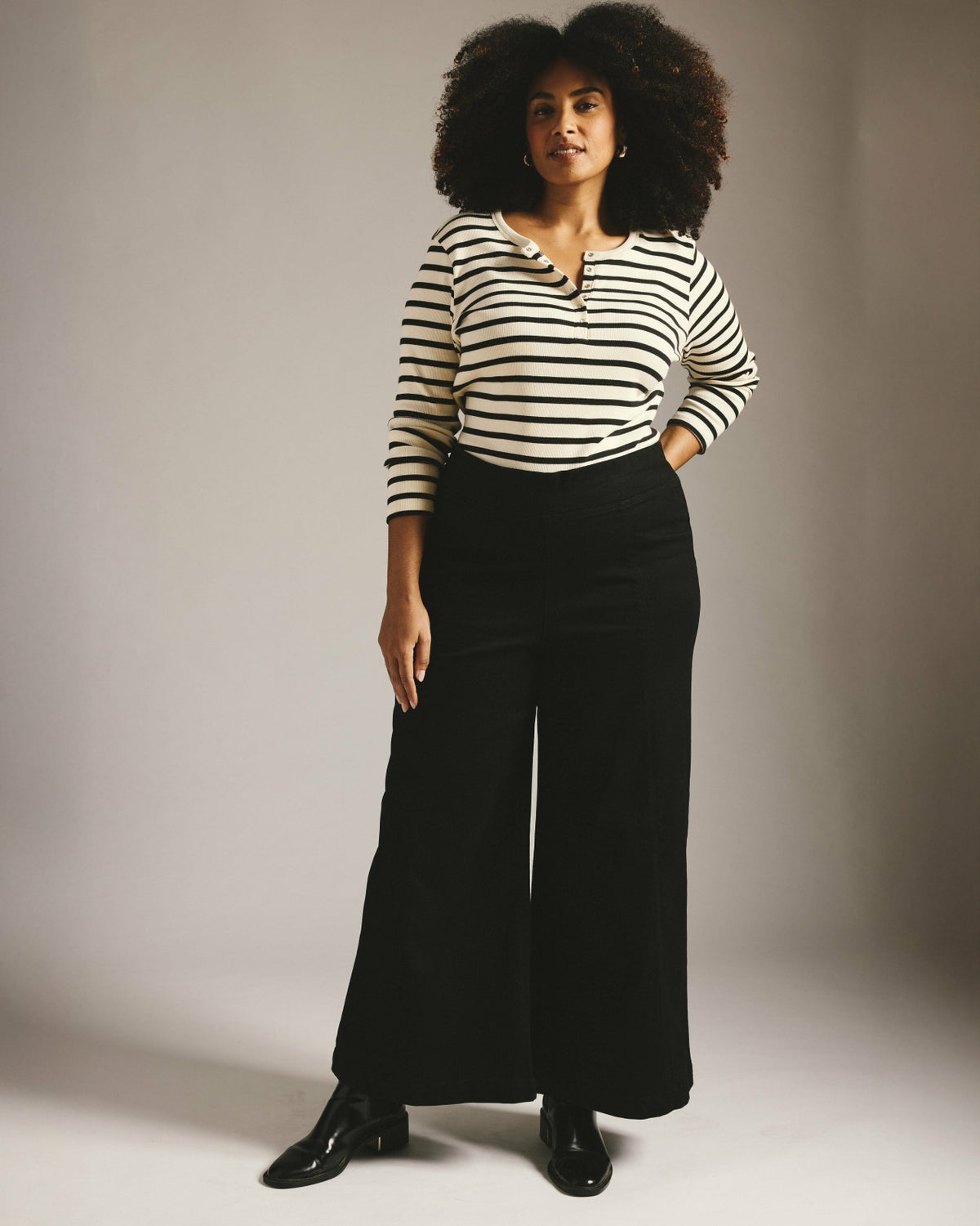 Olivia Pintuck Wide Leg Jeans - Jet Black | Universal Standard